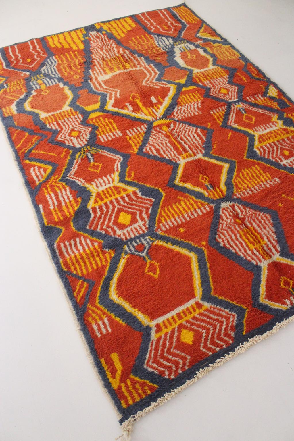 Vintage area moroccan rug - red, blue, yellow - Boujad - 6.7x9.9feet / 206x304cm